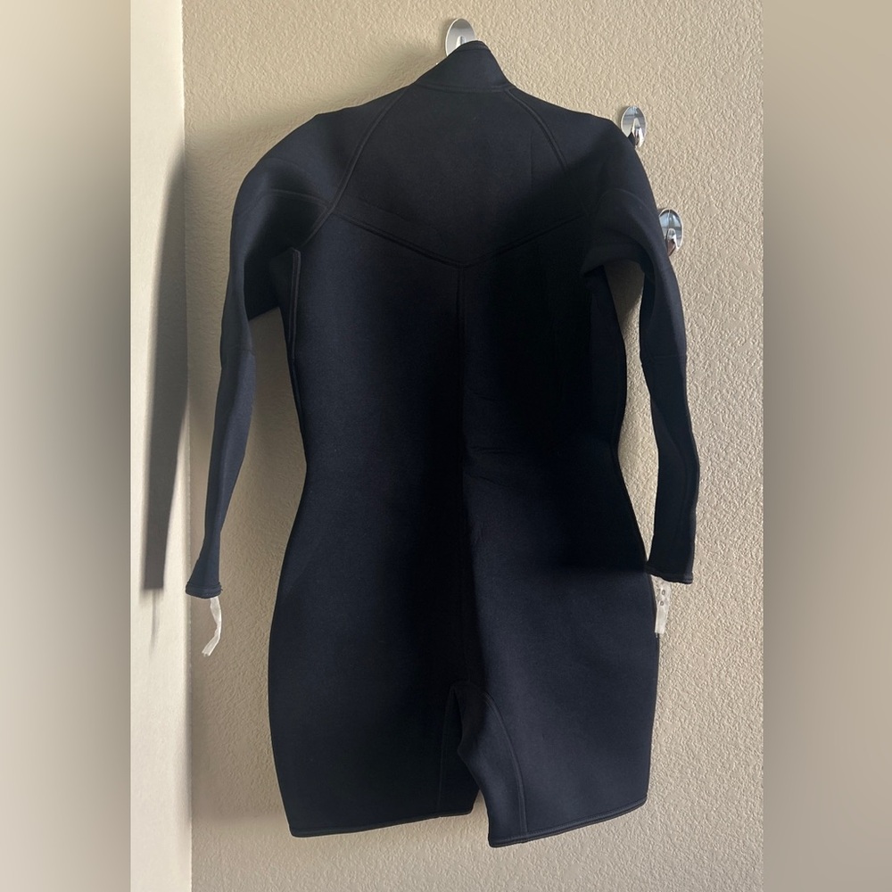 Neosport black wetsuit size L - Picture 2 of 9